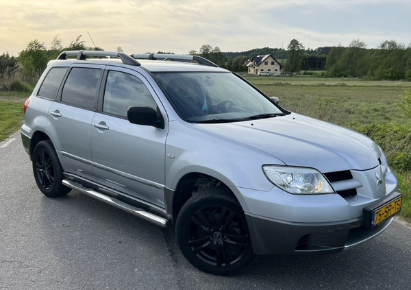 Mitsubishi Outlander cena 16800 przebieg: 220000, rok produkcji 2006 z Biała Piska małe 154